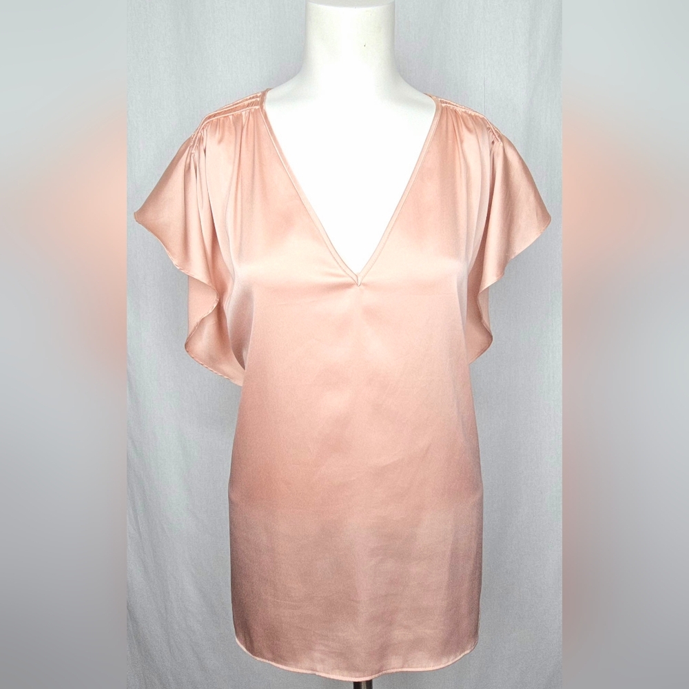 White‎ House Black Market Rose Satin Flutter Sleeve V-Neck Blose NWOT Size M